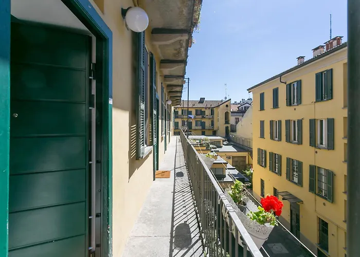 Milano s Vigevano 41