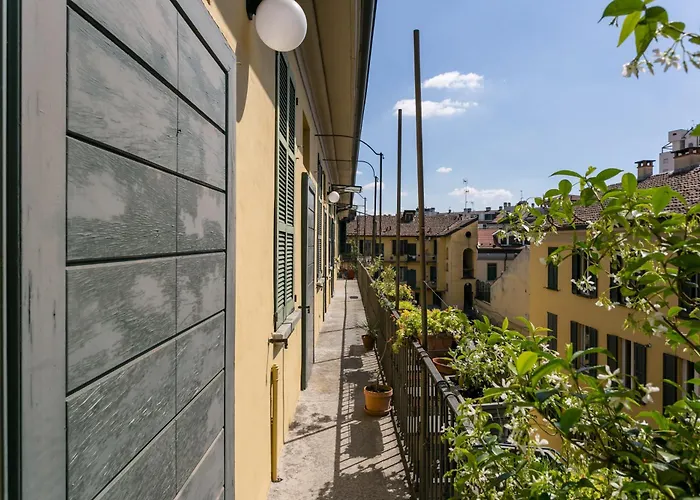 Milano s Vigevano 41