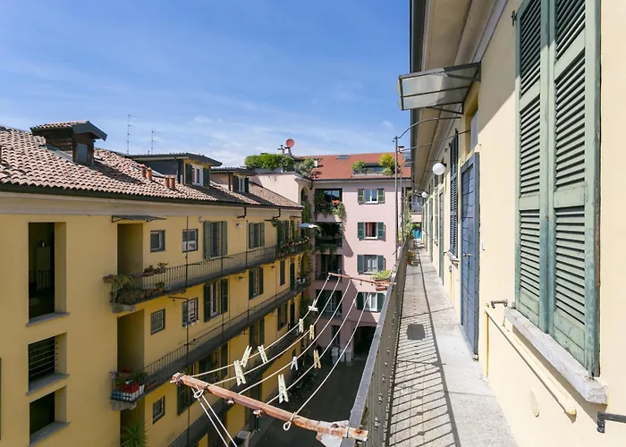 Milano s Vigevano 41